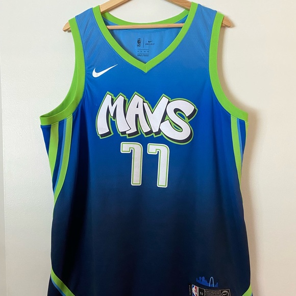 Dallas Mavericks Luka Doncic #77 2020 City Edition New Arrival Blue Jersey - Picture 1 of 5